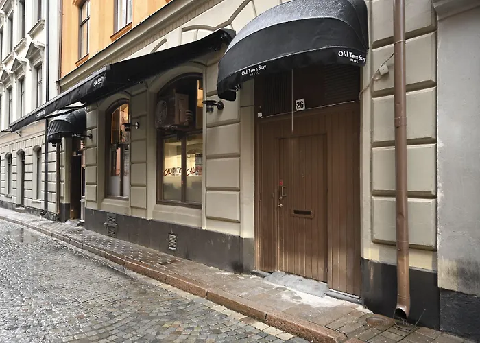 Hotels Close to Airport Old Town Stay