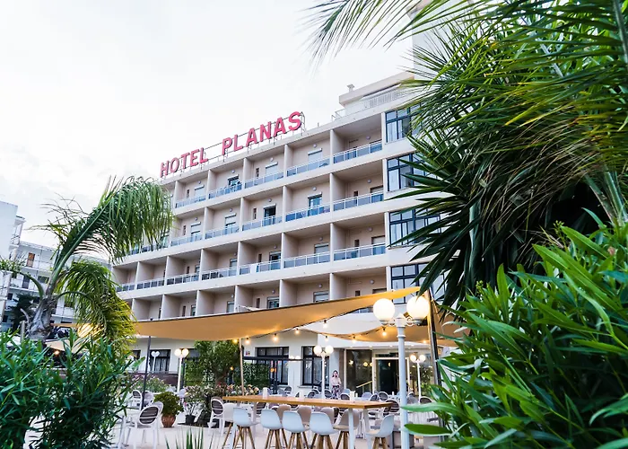 Resort: Hotel Planas