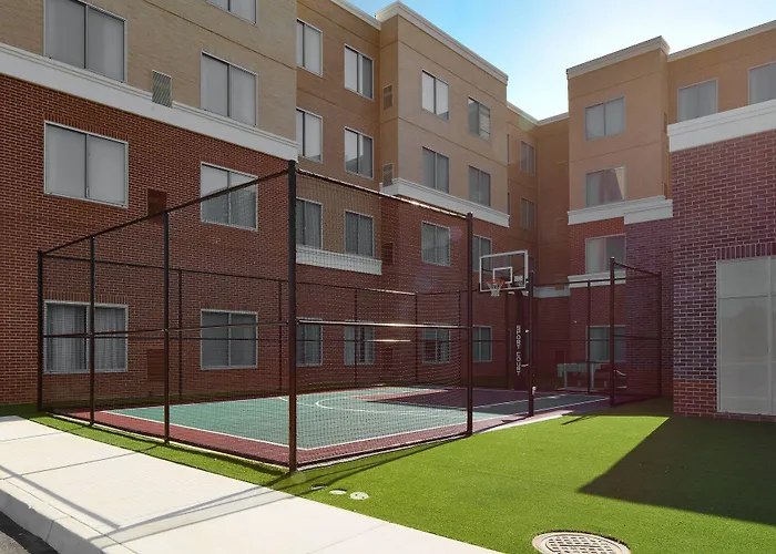 Hotel near College: Residence Inn Richmond Midtown/Glenside