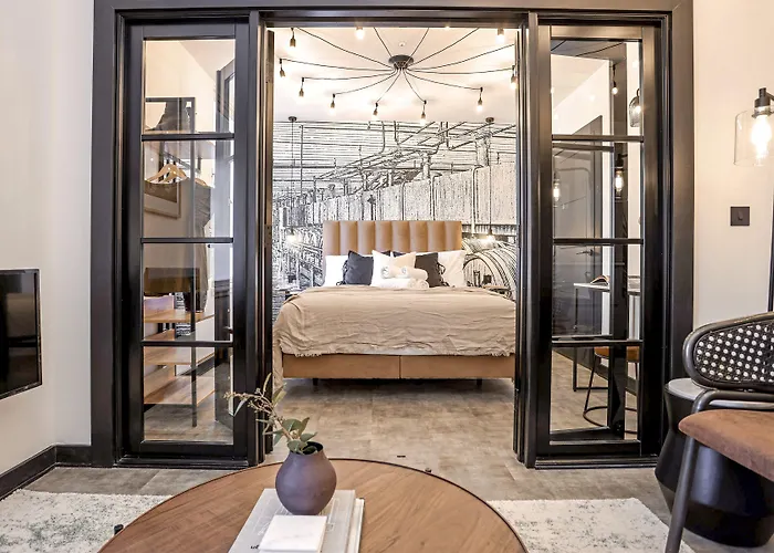 Brewers Rooms Contemporary