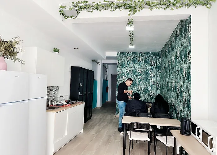 Hotel cerca del colegio: Hostal Casa Sofia