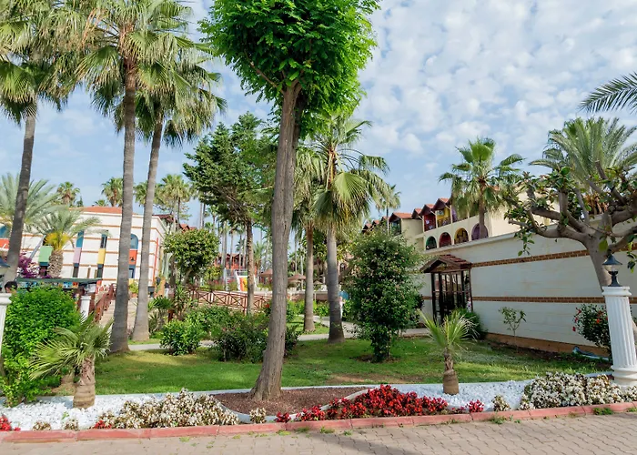 Club Tropical Beach Hotel