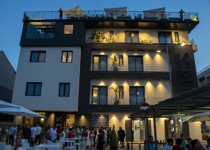  Etrus - Boutique Room & Rooftop
