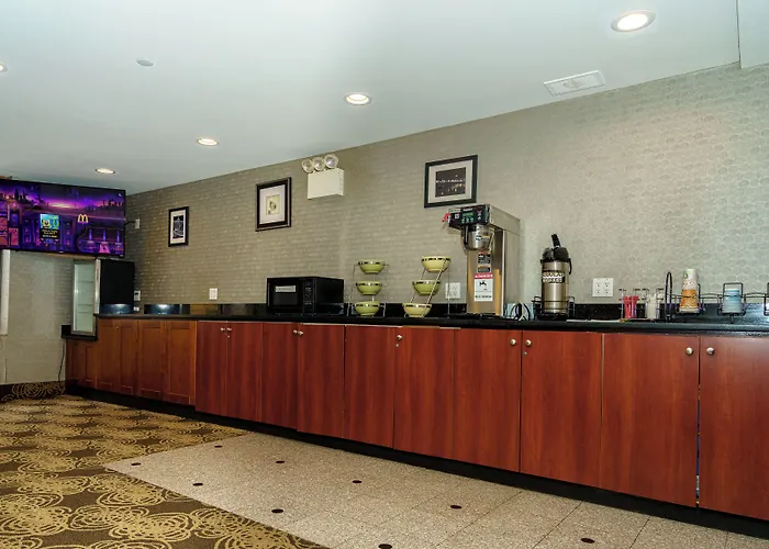 Hotels Close to Airport Sky Flushing/Laguardia Airport