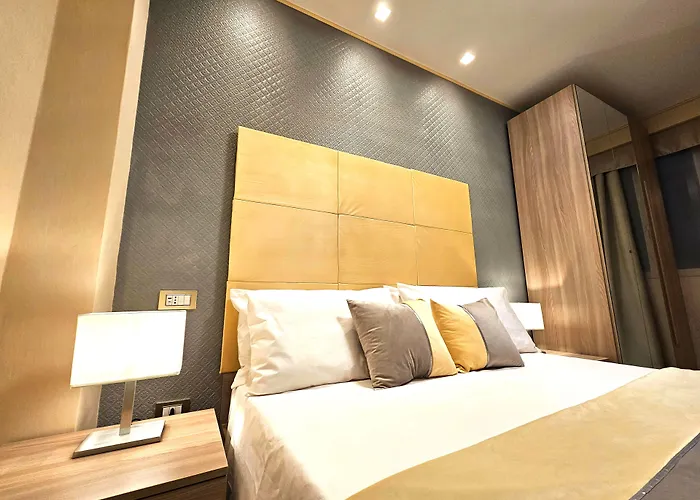  Astoria Supreme - Modern Boutique Suites