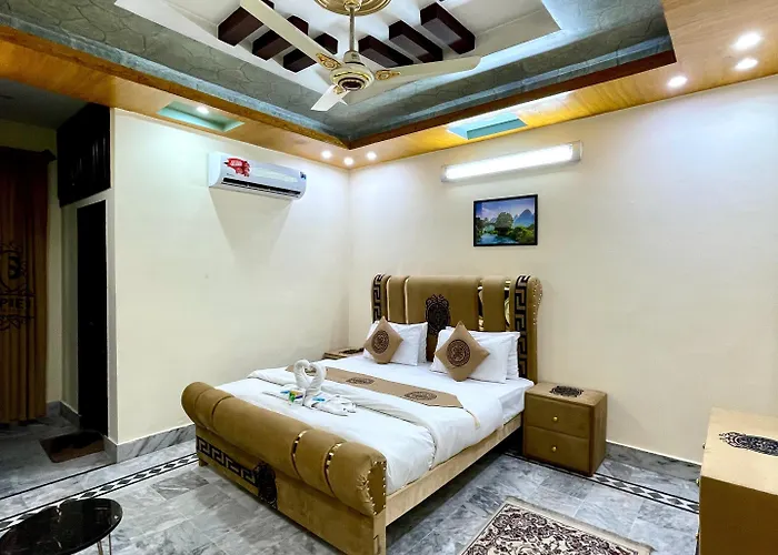 B&B only: Sapphire Inn