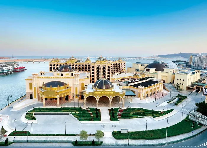 Hotel with view: Legend Palace Hotel