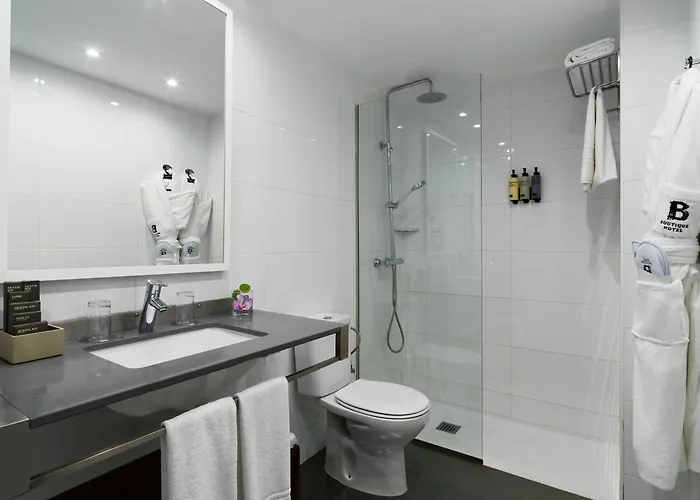 Boutique H10 White Suites - Adults Only