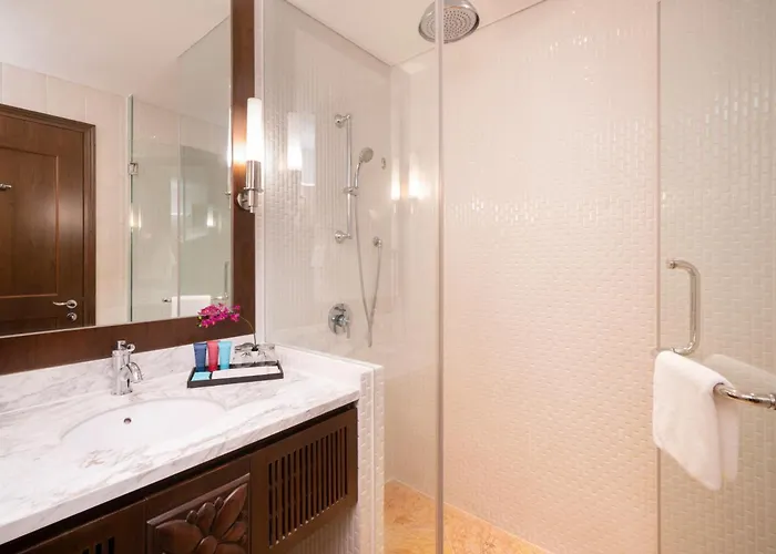 Hotel with view: Rendezvous Hotel Singapore By Far East Hospitality