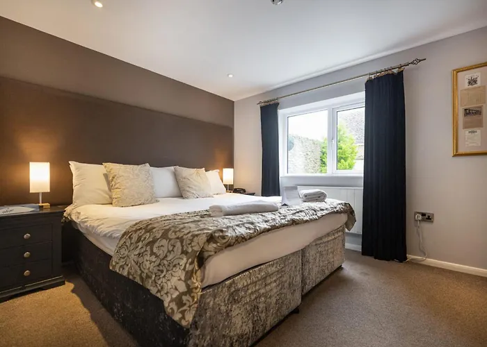 3 star hotel: Redesdale Arms Hotel