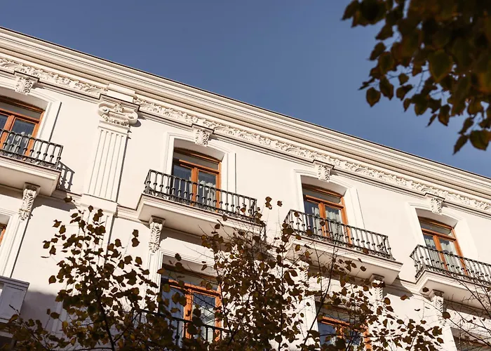 Unico Madrid, Small Luxury s