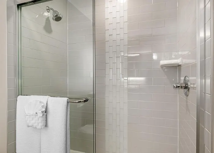 Hôtel avec piscine: Best Western Plus Dartmouth Hotel&Suites