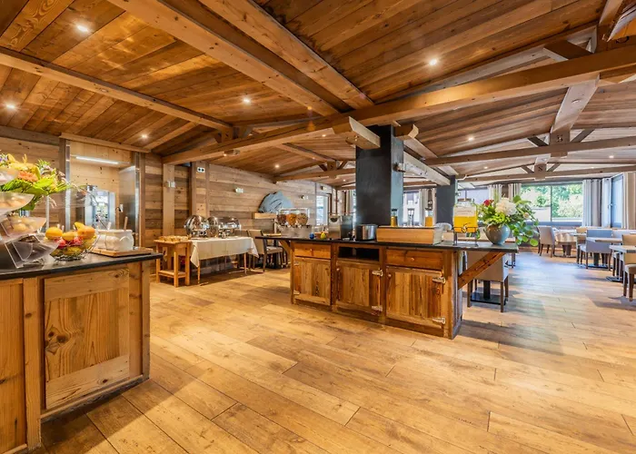 Dog friendly hotels Le Sporting
