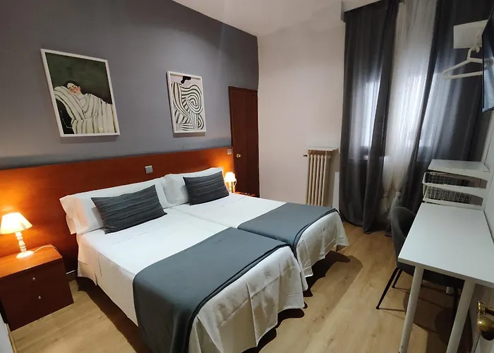 Hotels with a view Hostal Cervantes