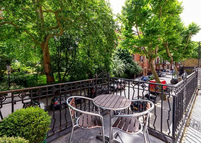  Collingham Serviced Apartments