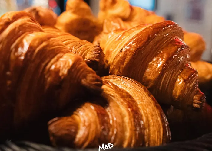 Resort: ibis Styles Lausanne Center MadHouse