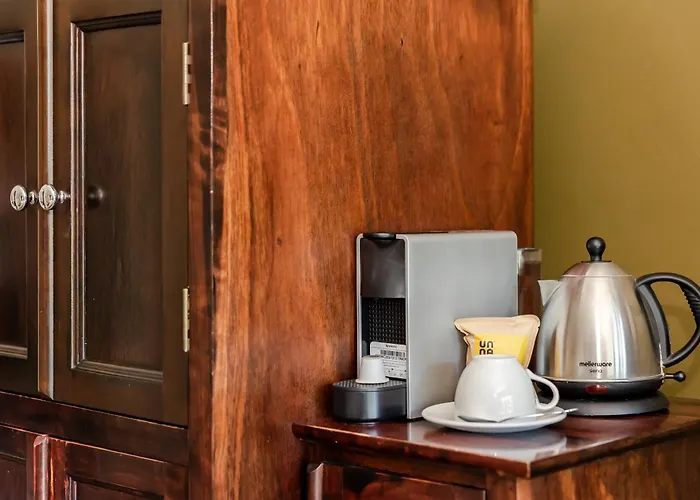 Perry'S Bridge Hollow Boutique Hotel