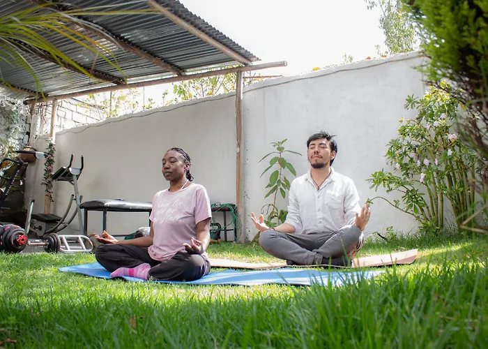 Hotel with view: Colonial House Inn