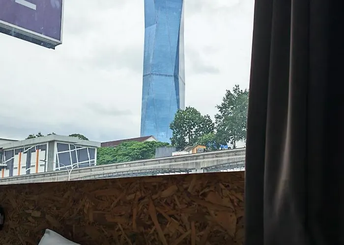 I- Kuala Lumpur