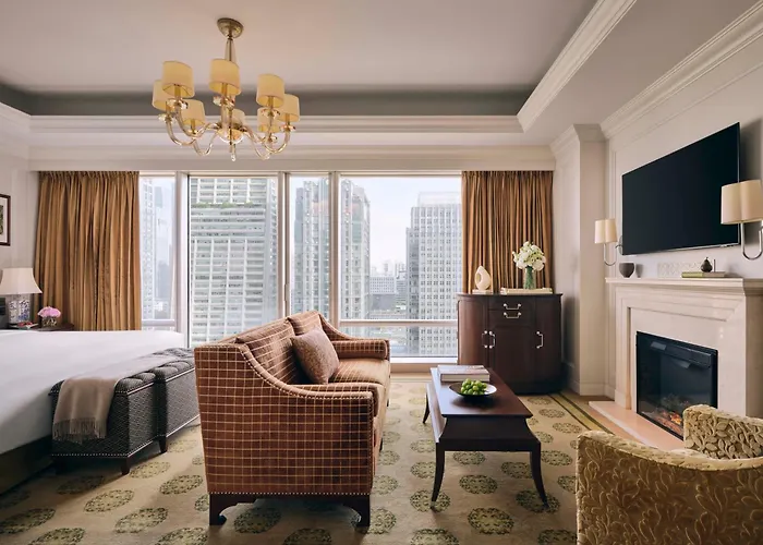 Hotels with pool Langham, Shenzhen