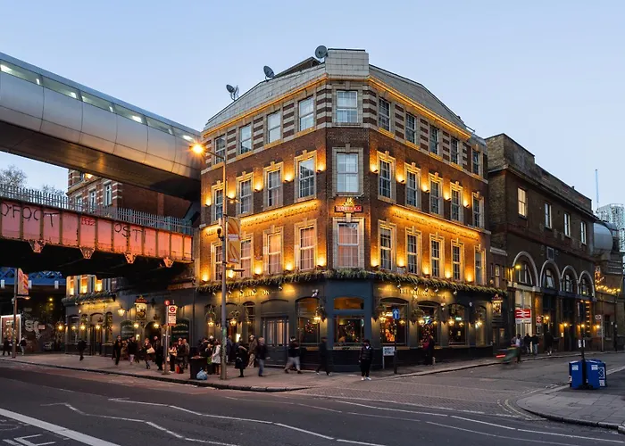 The Wellington Hotel