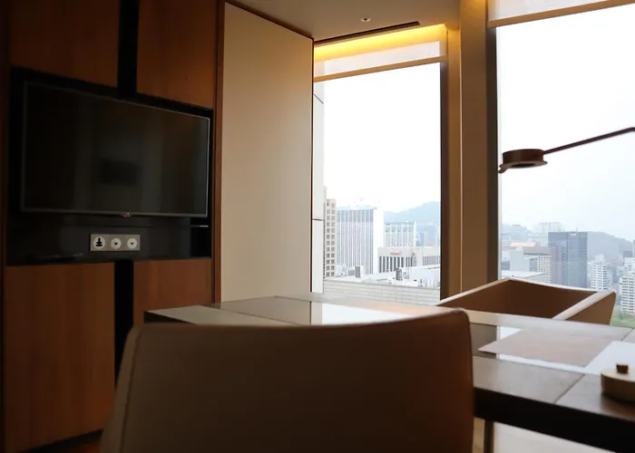 Hotel de luxo Apenas: Four Seasons Hotel Seoul