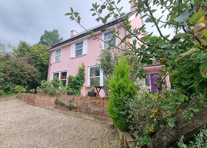 Cheap hotel: St Anne'S