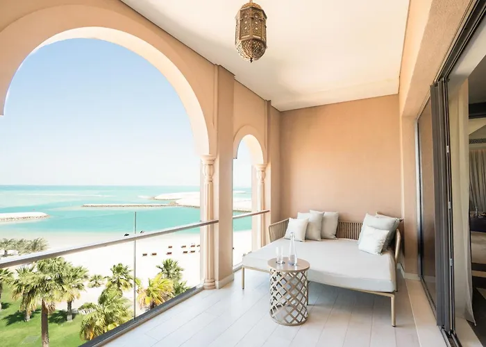 Resort: Royal Saray Resort