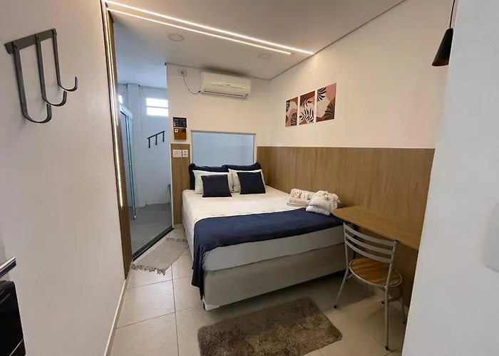  Green It Motel &