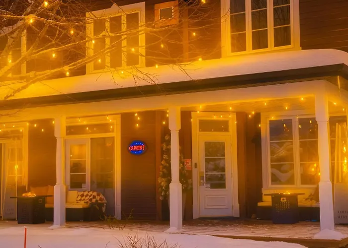 Сity center hotels Le 900 Tremblant Cafe And Bistro