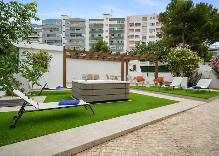 Urban Bliss Guesthouse II