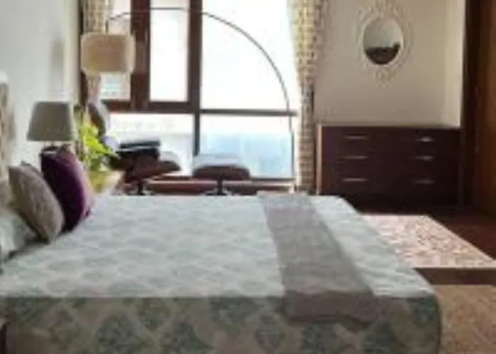 Hotel with view: Luho Grande