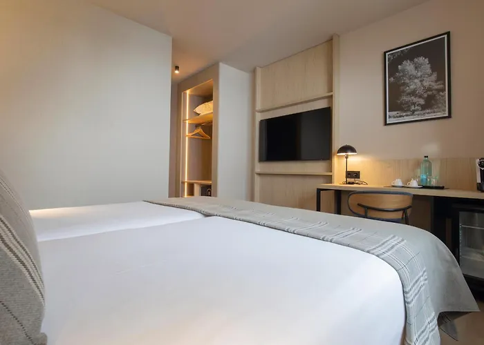 Hotel Romântico: Hotel Màgic Pas