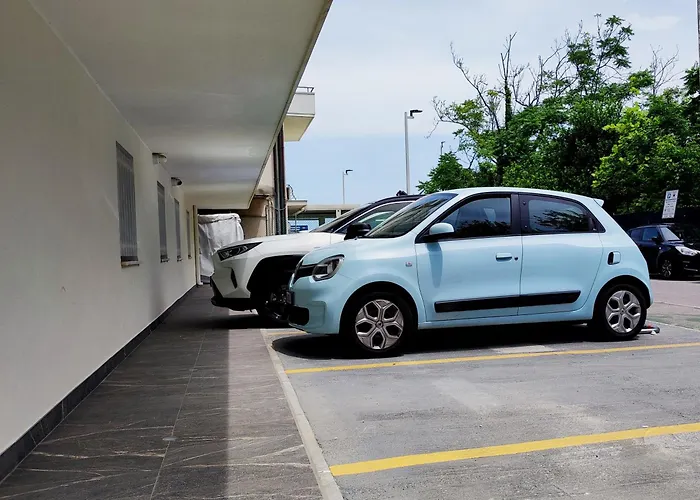 Hotel all'aeroporto: Hotel La Residenza