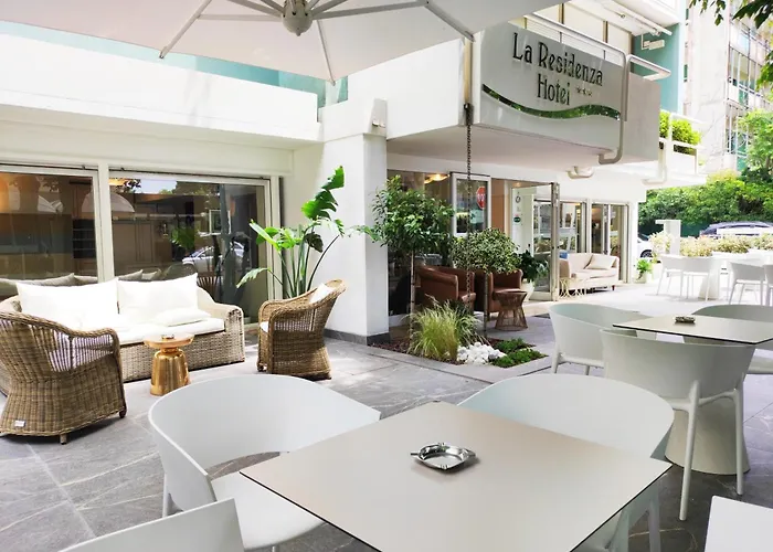 Hotel all'aeroporto: Hotel La Residenza