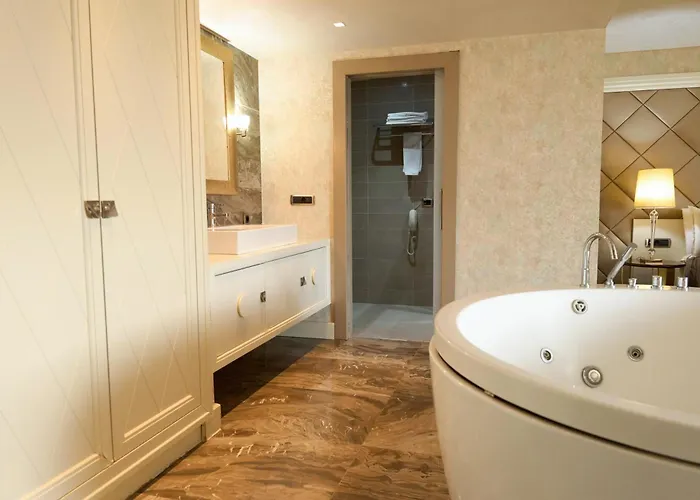Taba Luxury Suites And