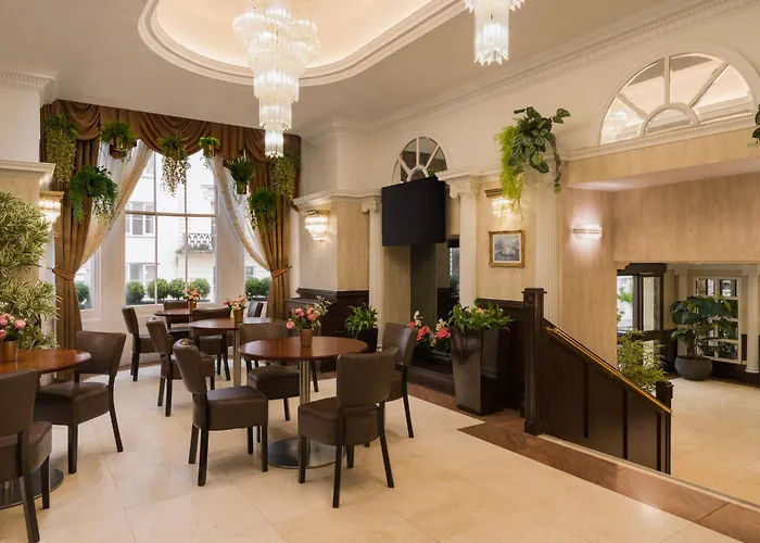 Cheap hotel: Royal Eagle Hotel