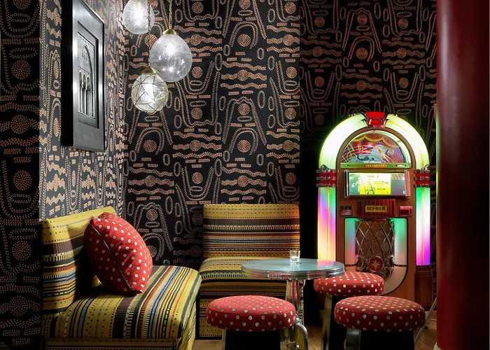 Luxe hotel: The Soho Hotel, Firmdale Hotels
