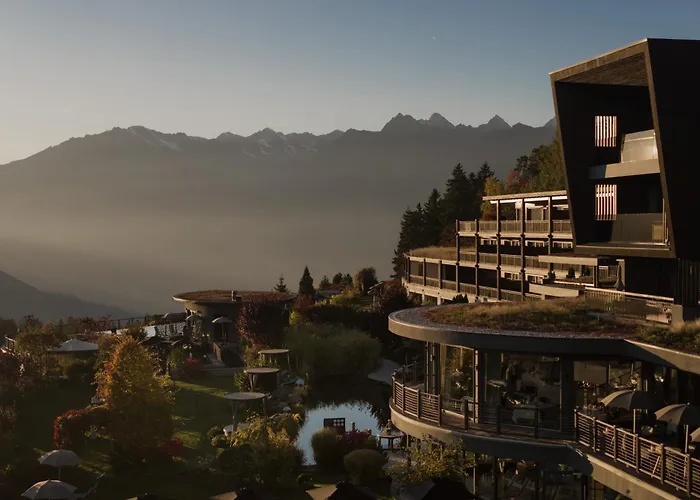Hotel mit Pool: Chalet Mirabell