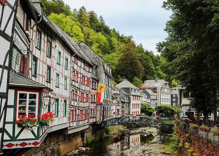3-Sterne-Hotel: Dormio Resort Eifeler Tor