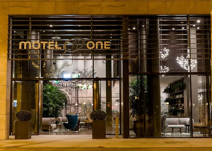 3 SterneHotel Motel One Barcelona-Ciutadella