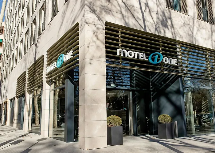 3 SterneHotel Motel One Barcelona-Ciutadella