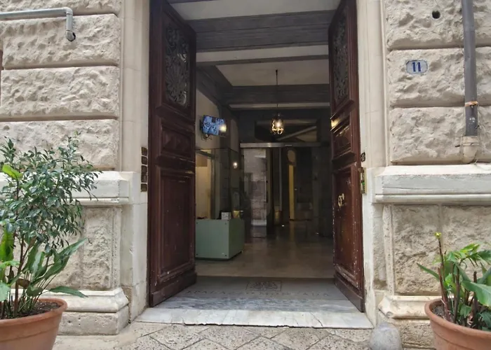  Palazzo Moncada