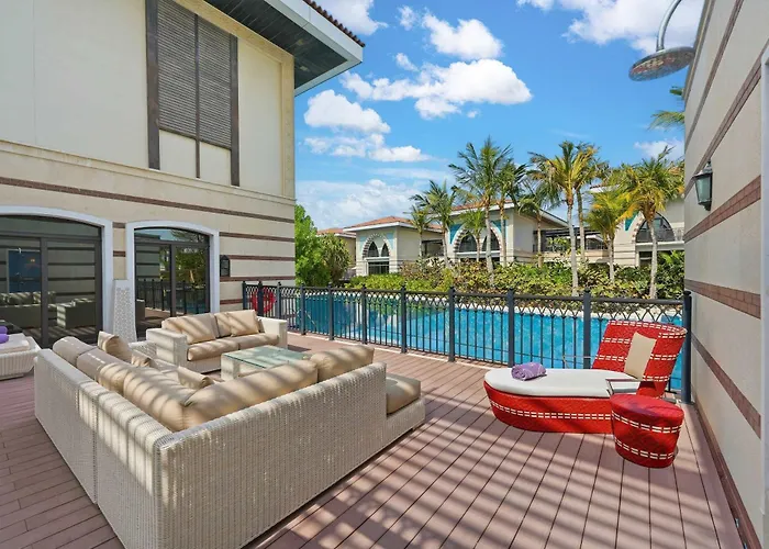 Private villas Zabeel Saray Royal Residences Lagoon