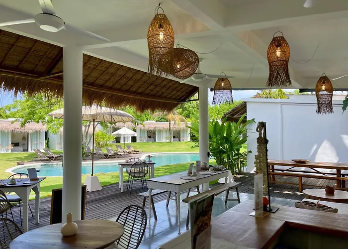 Airport Hotel: The Bingin Beach Villas' Bungalow Resort