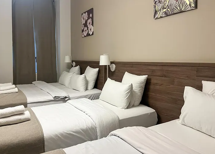 Square Hotel