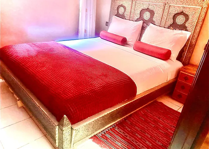 Hotel Jacuzzi: Riad Kamal prés Medina Marrakech&3 Piscines&Jacuzzi&Petit-Déjeuner