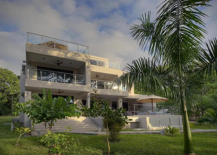 Almanara Luxury Boutique Hotel