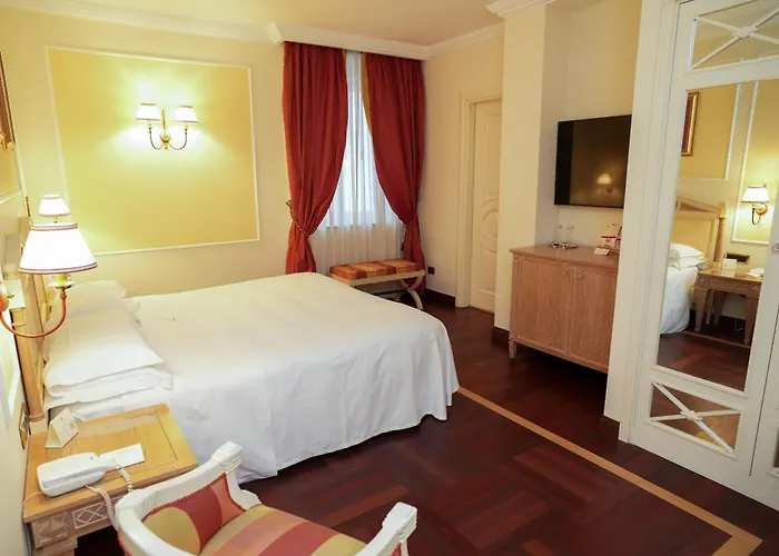 Hotel sulla spiaggia: Palazzo Alabardieri