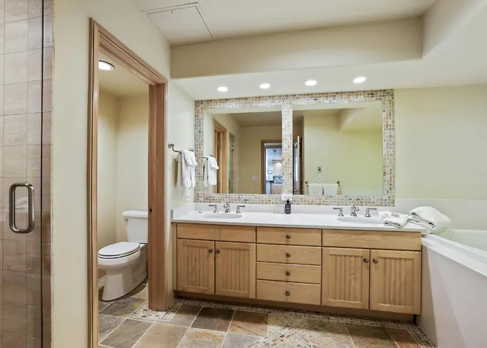 The Pines Lodge, A Rockresort, By Vail Resorts
